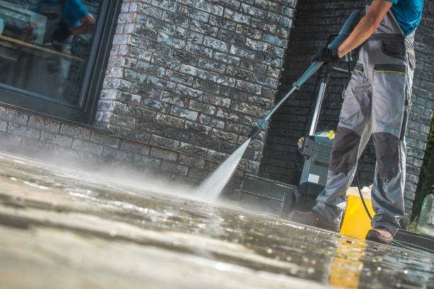 Best Sidewalk and Walkway Cleaning  in Deland, FL