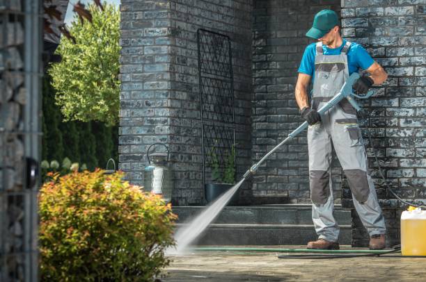 Best Pool Deck Cleaning  in Deland, FL