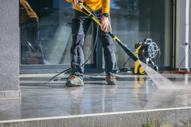 Best Graffiti Removal  in Deland, FL